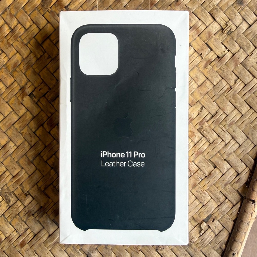 OEM GApple Leather Case iPhone 11 Pro Black Slim Protective Cover Genuine
